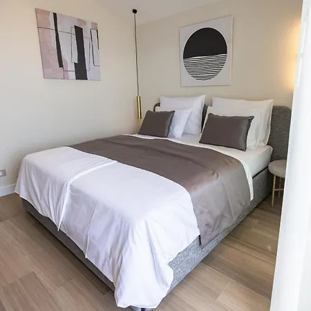 Exlusive M -baska Voda Apartment *