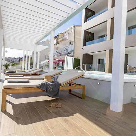 Exlusive M -baska Voda Apartment *