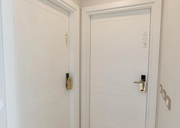 Exlusive M -baska Voda *