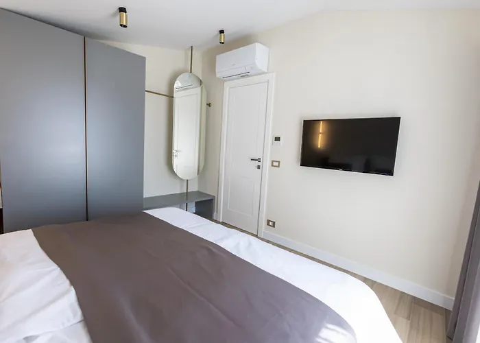 Exlusive M -baska Voda 巴什卡沃达