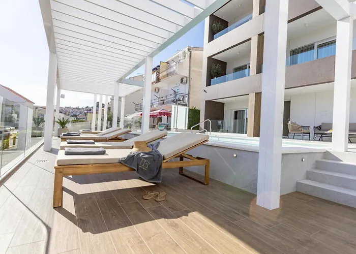 Exlusive M -baska Voda 公寓 *